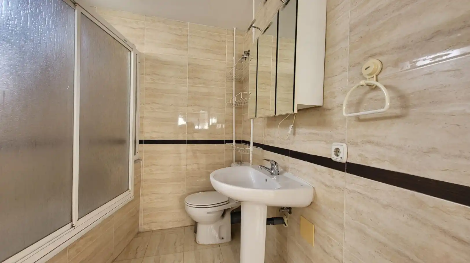Bathroom of Flat for sale in Dénia  with Air Conditioner, Heating and Terrace