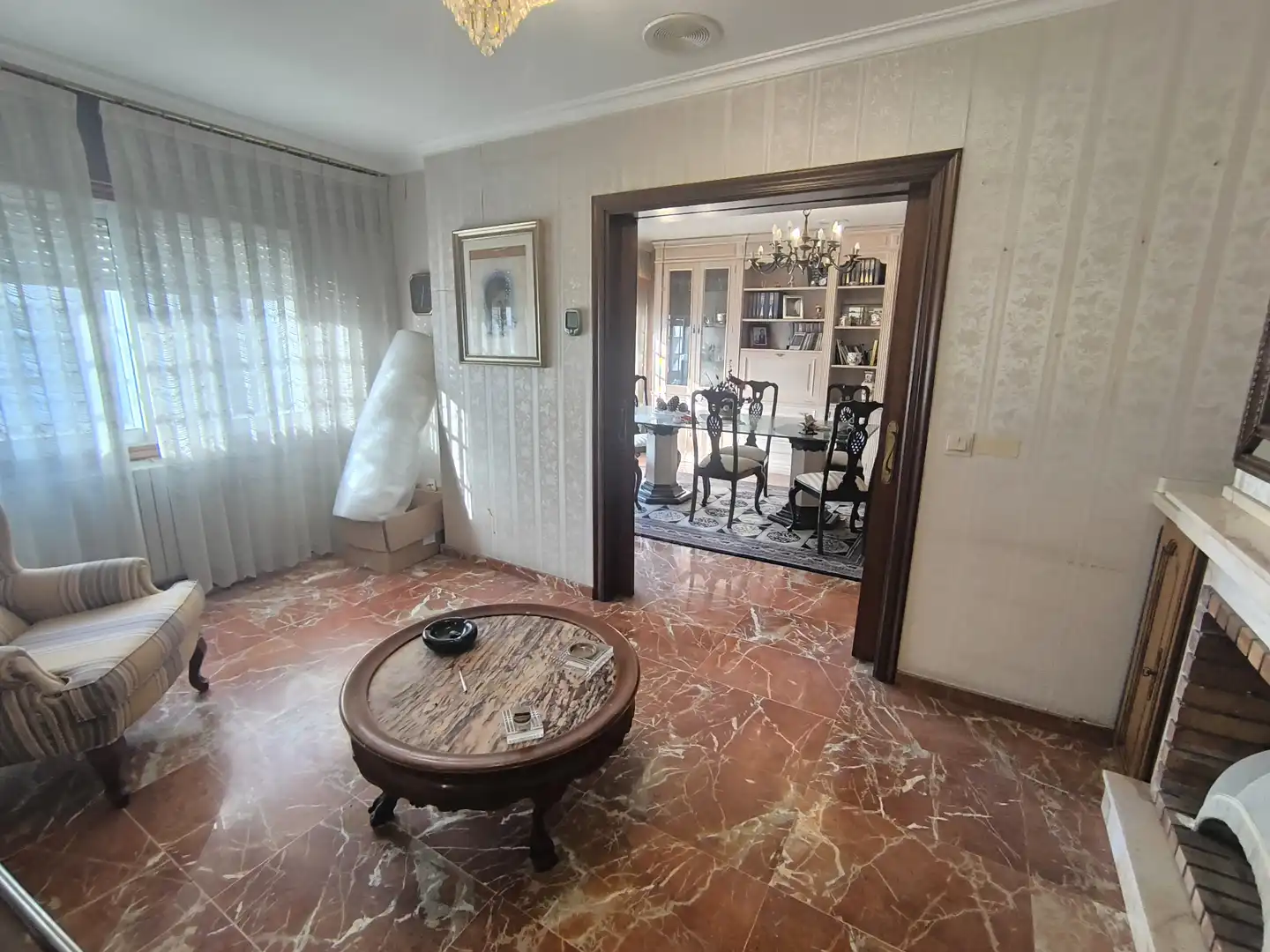 Comedor de Piso en venta en Pontevedra Capital  con Calefacción, Parquet y Trastero