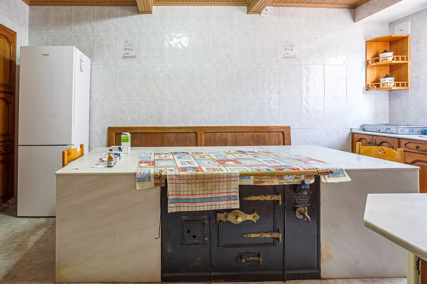 Cocina de Finca rústica en venta en Pol con Amueblado