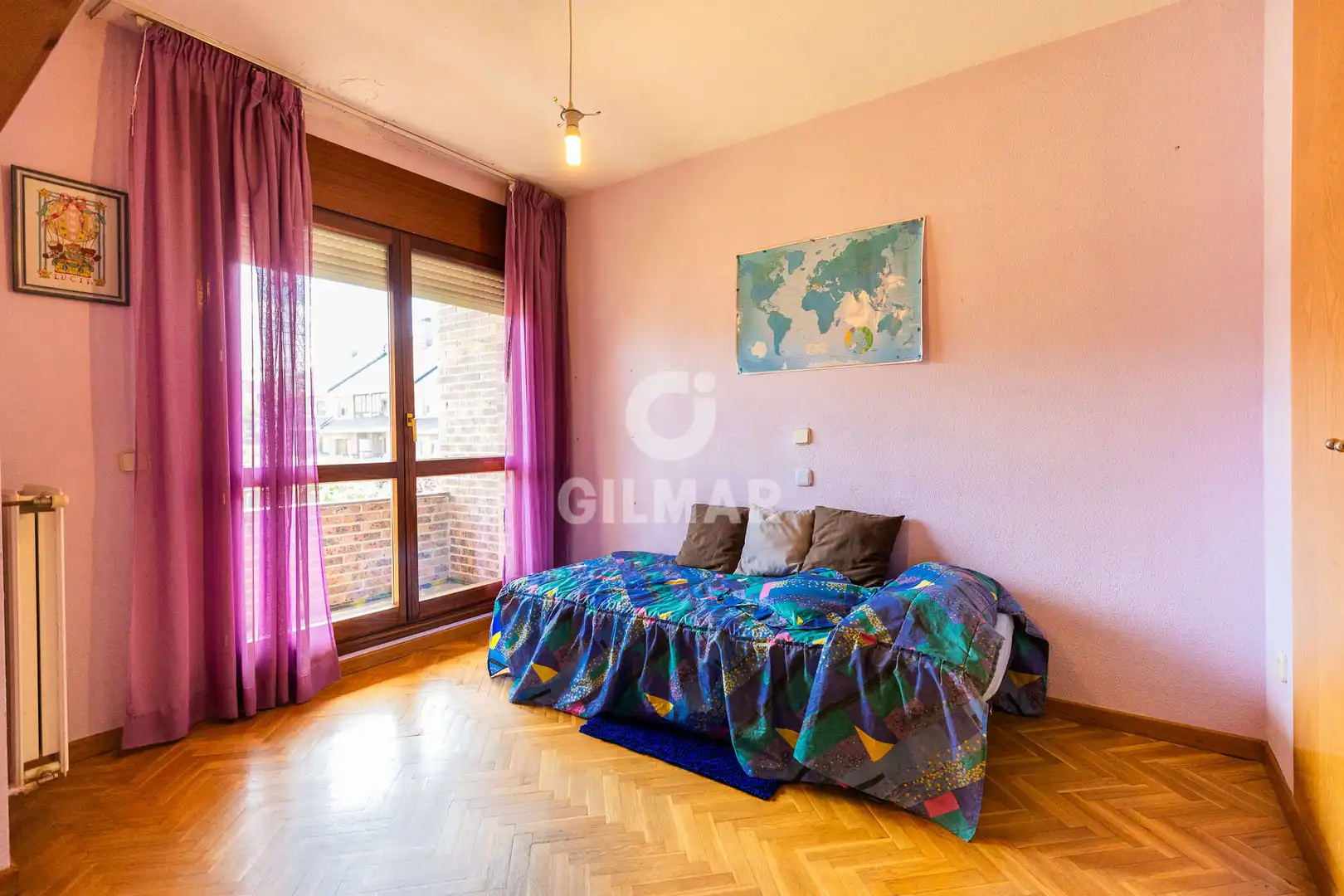 Habitación de Casa adosada en venta en Collado Villalba con Calefacción, Jardín privado y Piscina