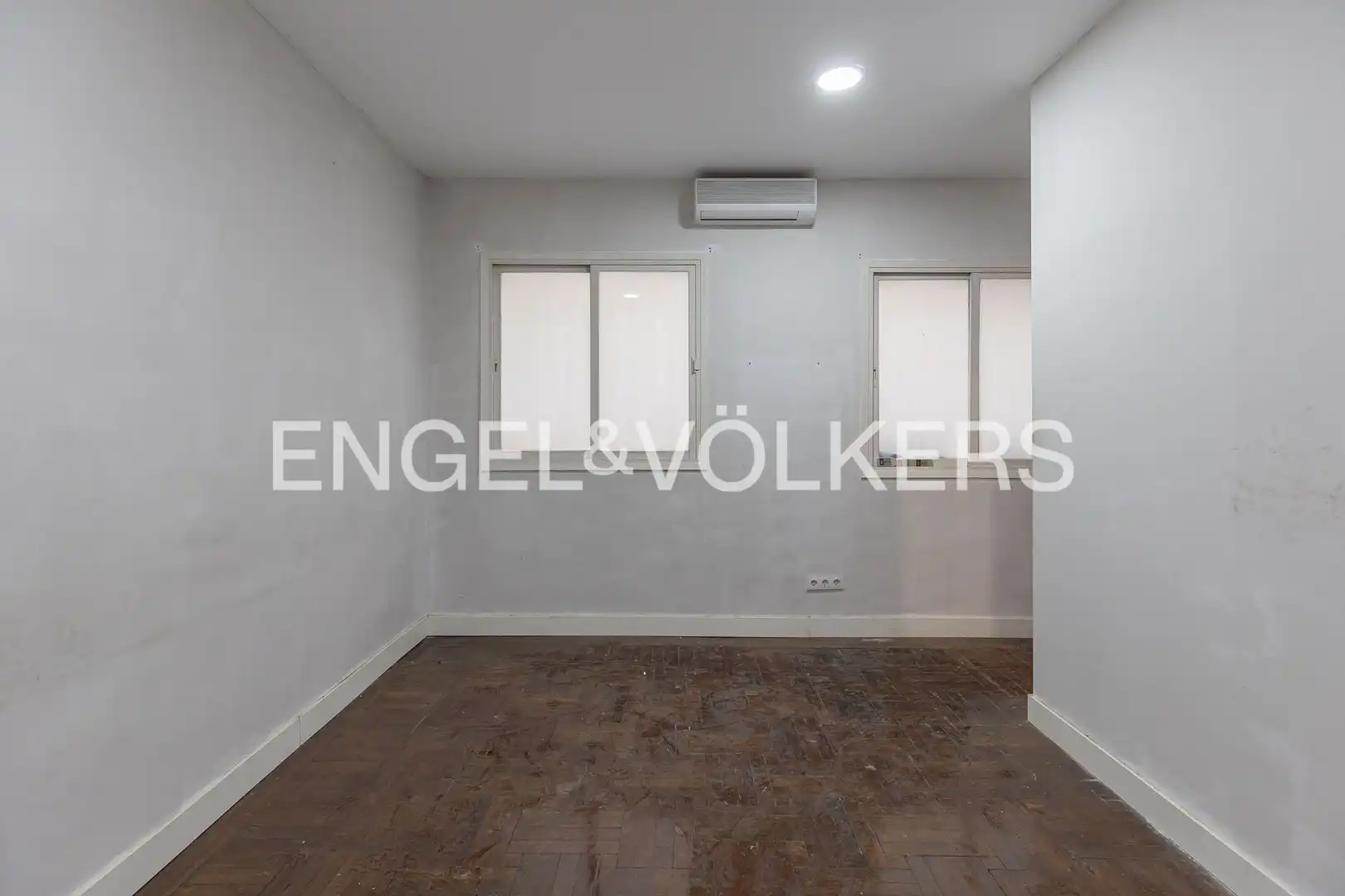 Flat for sale in Madrid  with Heating