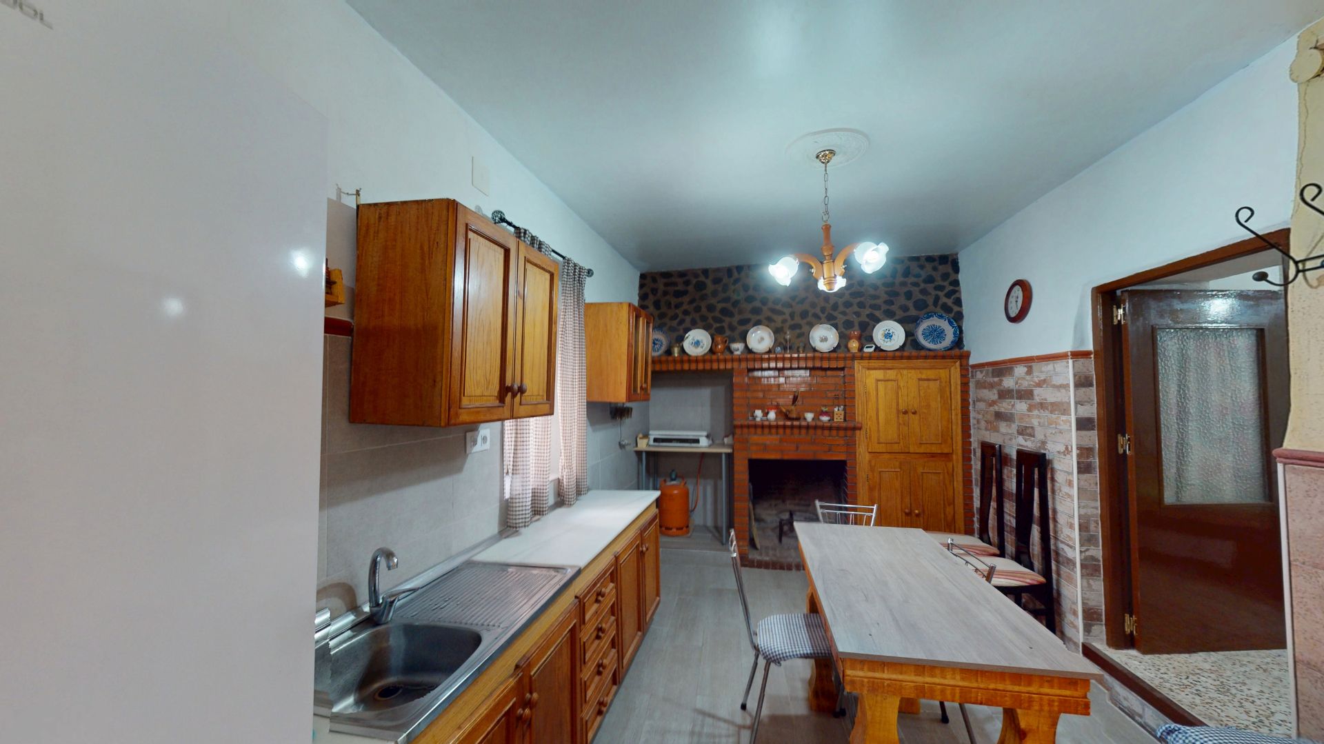 Küche von Country house zum verkauf in Fiñana mit Möbliert, Waschmaschine und Mikrowelle