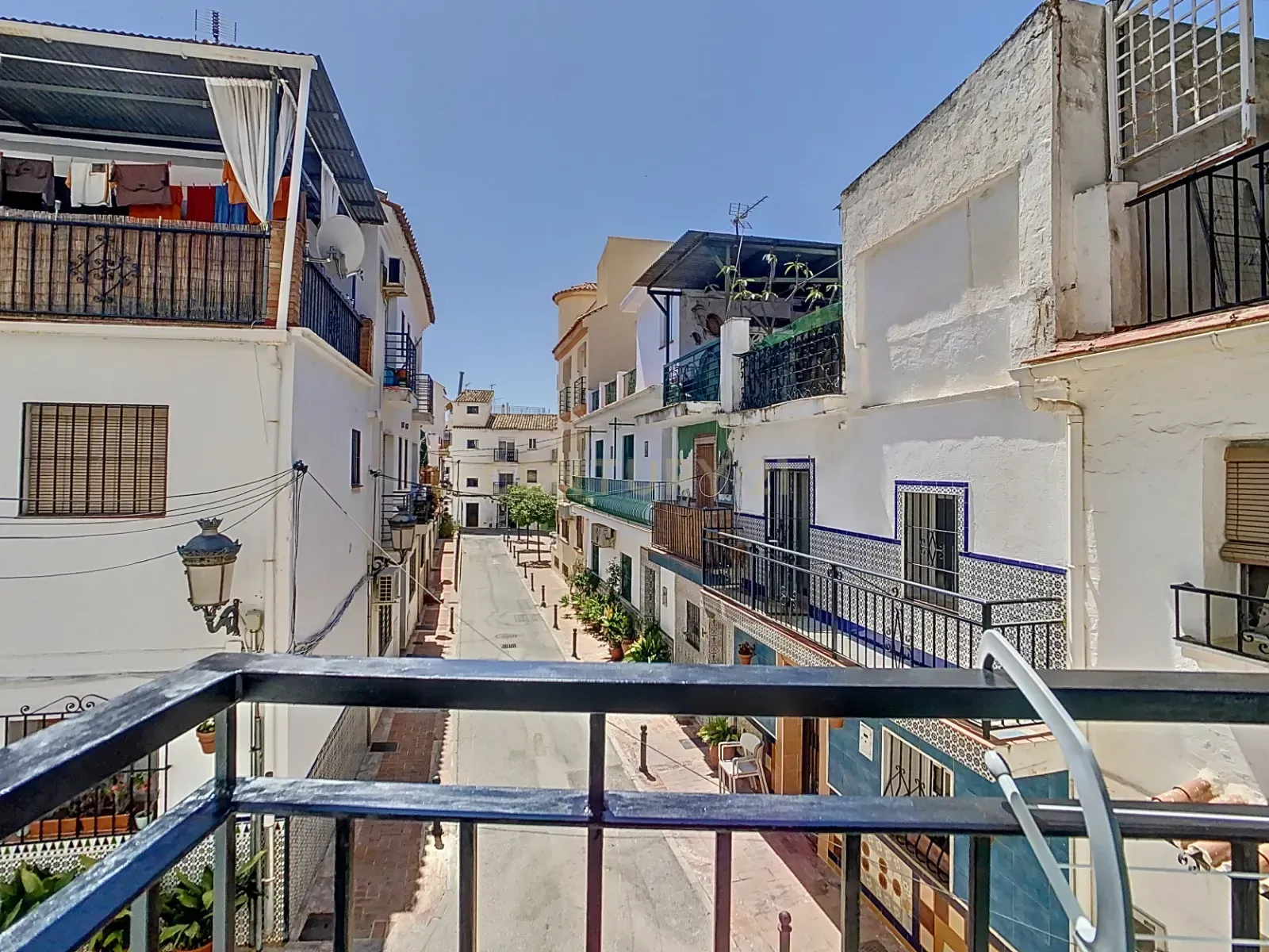 Exterior view of Study for sale in Benalmádena  with Air Conditioner, Furnished and Microwave