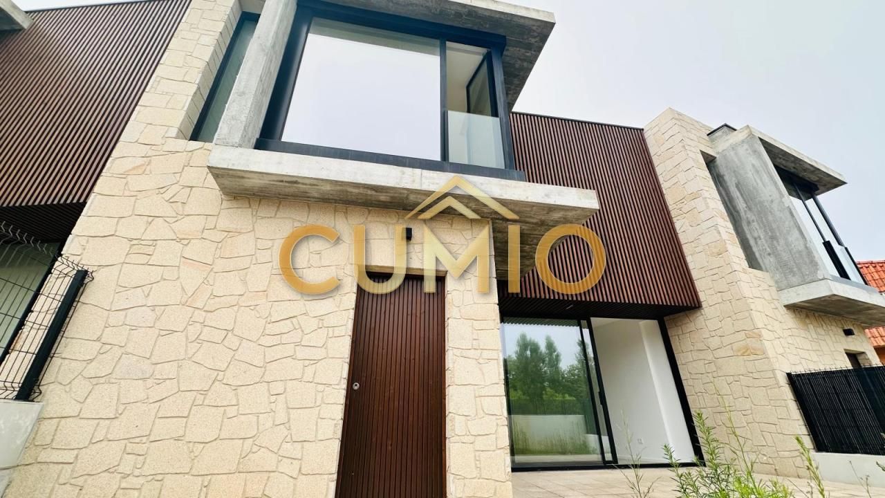 Exterior view of Single-family semi-detached for sale in Nigrán  with Heating, Private garden and Terrace