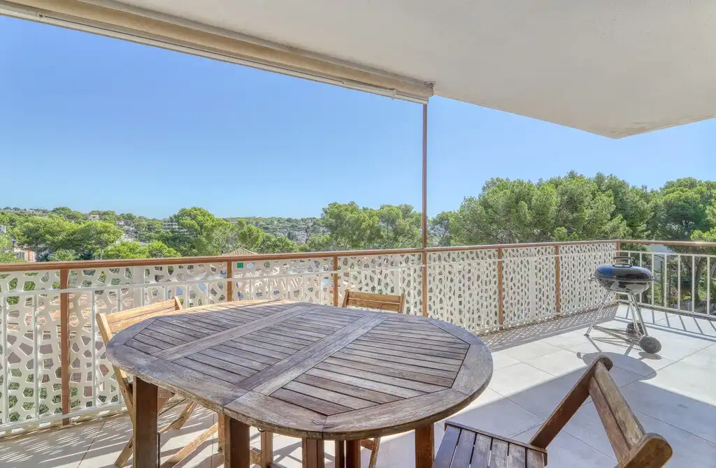 Appartement compact avec terrasse à vendre à Portals Nous