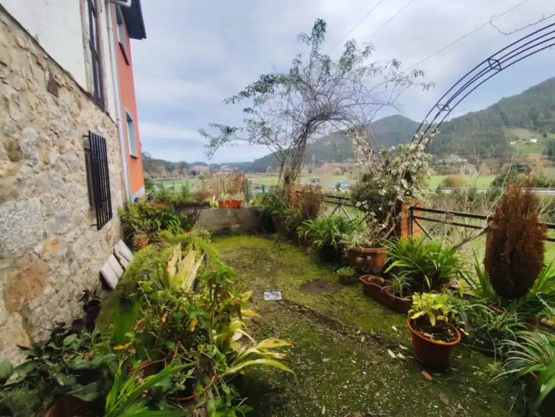 Garten von Country house zum Verkauf in Pravia mit Heizung, Terrasse und Möbliert
