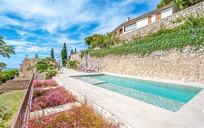 Piscina de Finca rústica de lloguer en Puigpunyent amb Aire condicionat, Calefacció i Terrassa