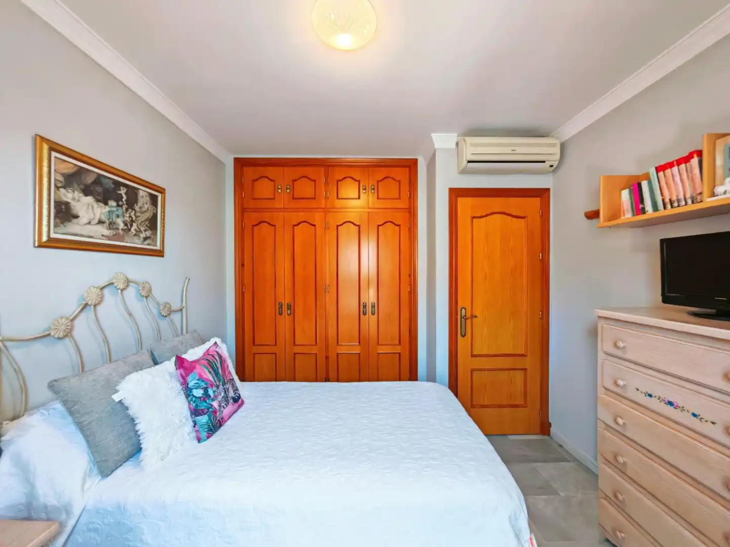 Habitación de Casa adosada en venta en San Fernando con Aire acondicionado, Calefacción y Jardín privado