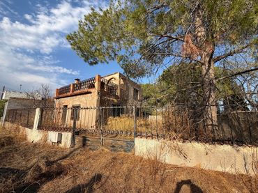Landhaus mit Garten zum Verkauf in LOS LEGACES