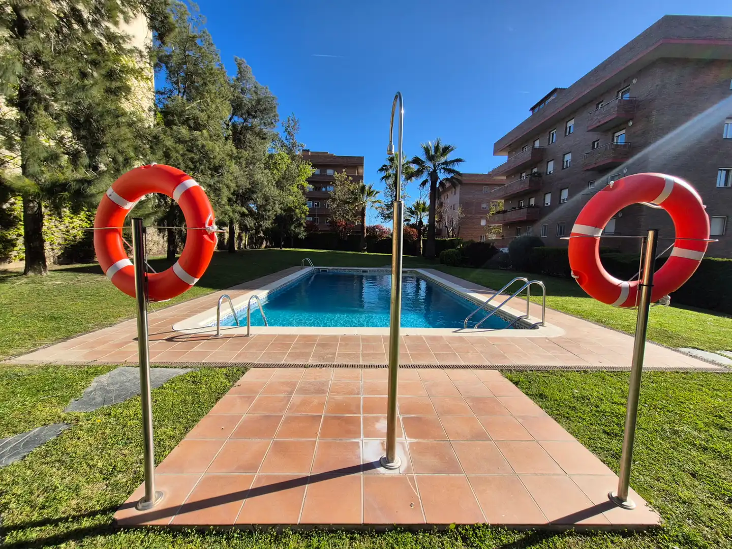 Swimming pool of Flat for sale in Rubí  with Air Conditioner, Parquet flooring and Terrace
