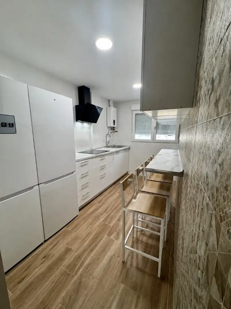 Cocina de Piso para compartir en Puerto Real con Parquet, Amueblado y Horno