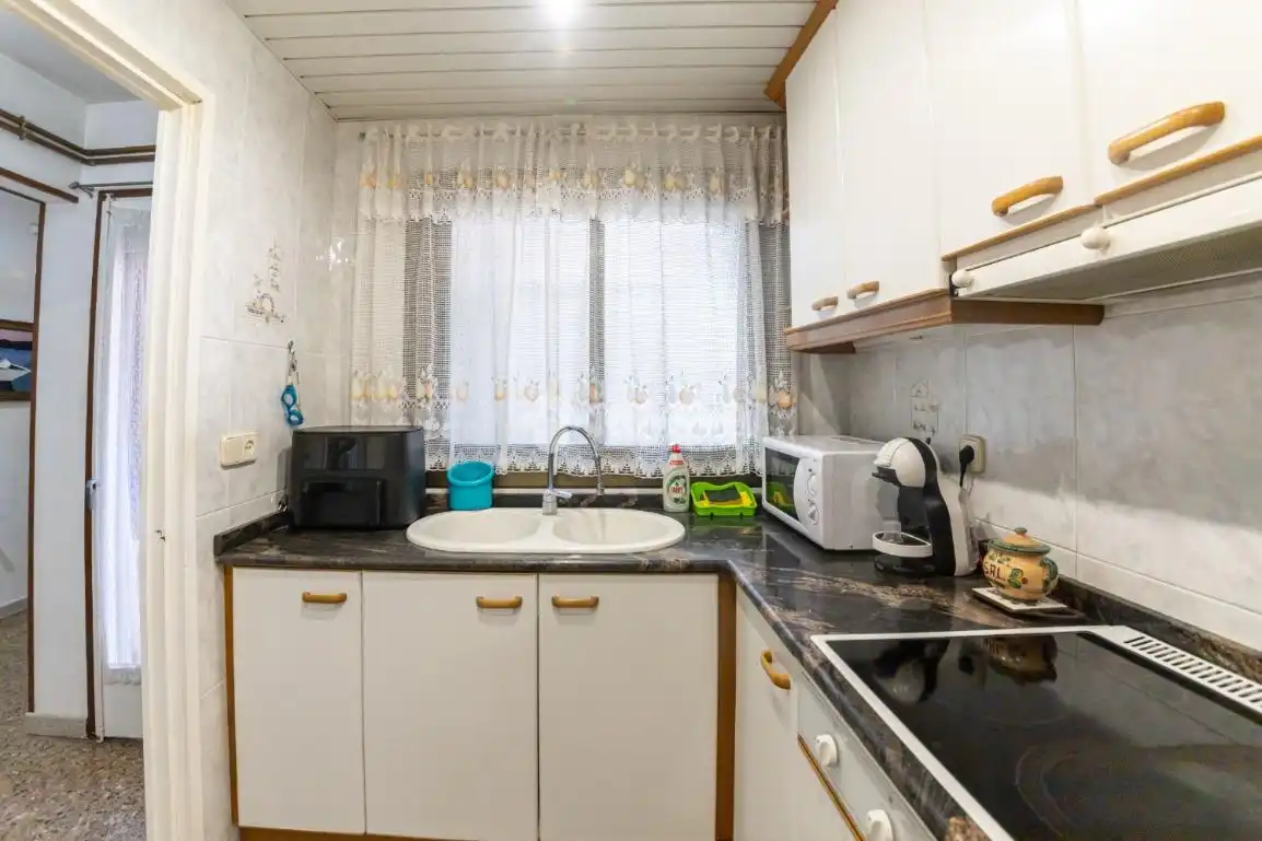 Küche von Wohnung zum Verkauf in Cubelles mit Balkon