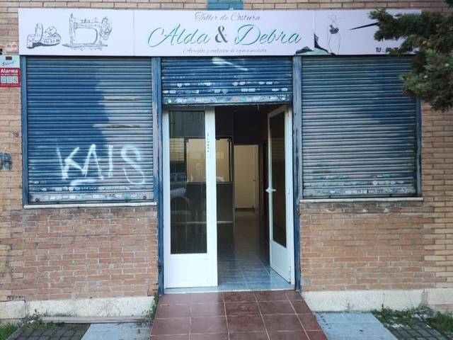 Local comercial en Alquiler en Calle Mérida, 18 en Marroquina