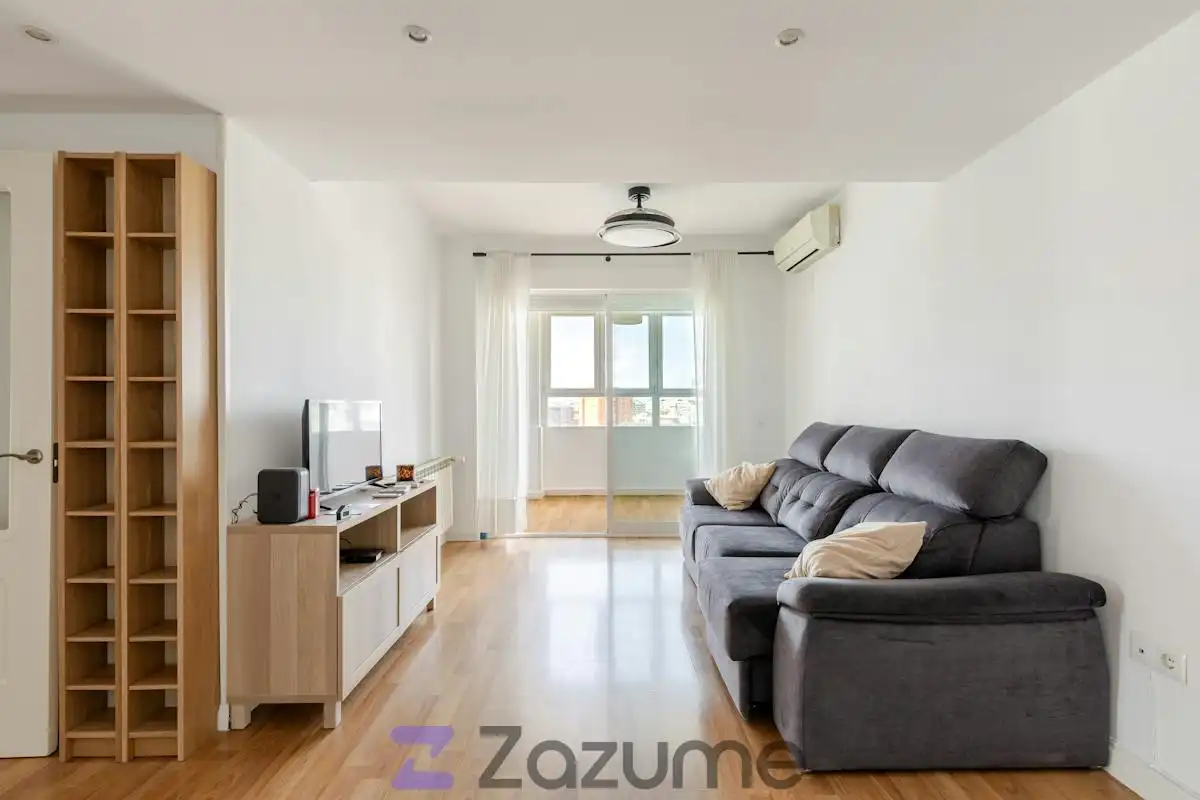Wohnzimmer von Wohnung zur Miete in Madrid mit Klimaanlage, Heizung und Parkett
