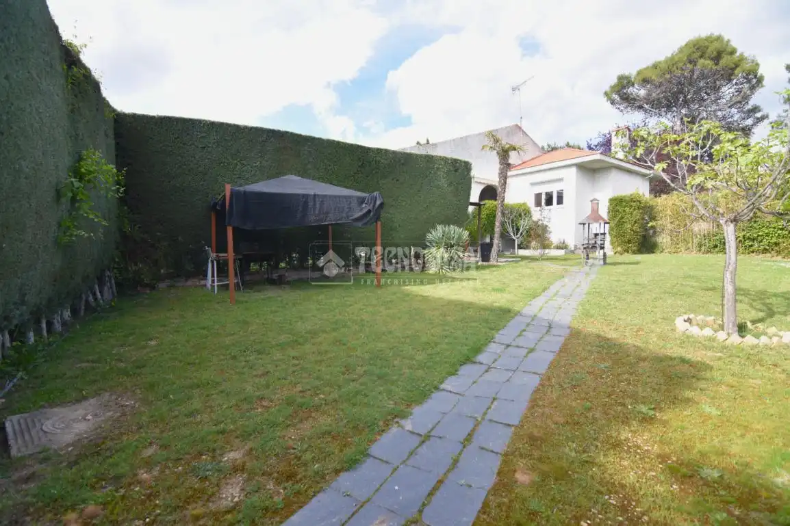 Jardín de Casa o chalet en venta en Villaviciosa de Odón con Aire acondicionado, Calefacción y Jardín privado