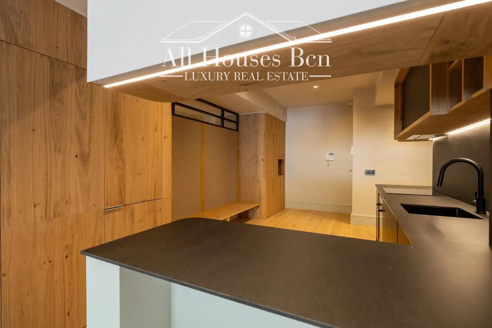 Kitchen of Flat for sale in Barcelona  with Air Conditioner, Heating and Parquet flooring