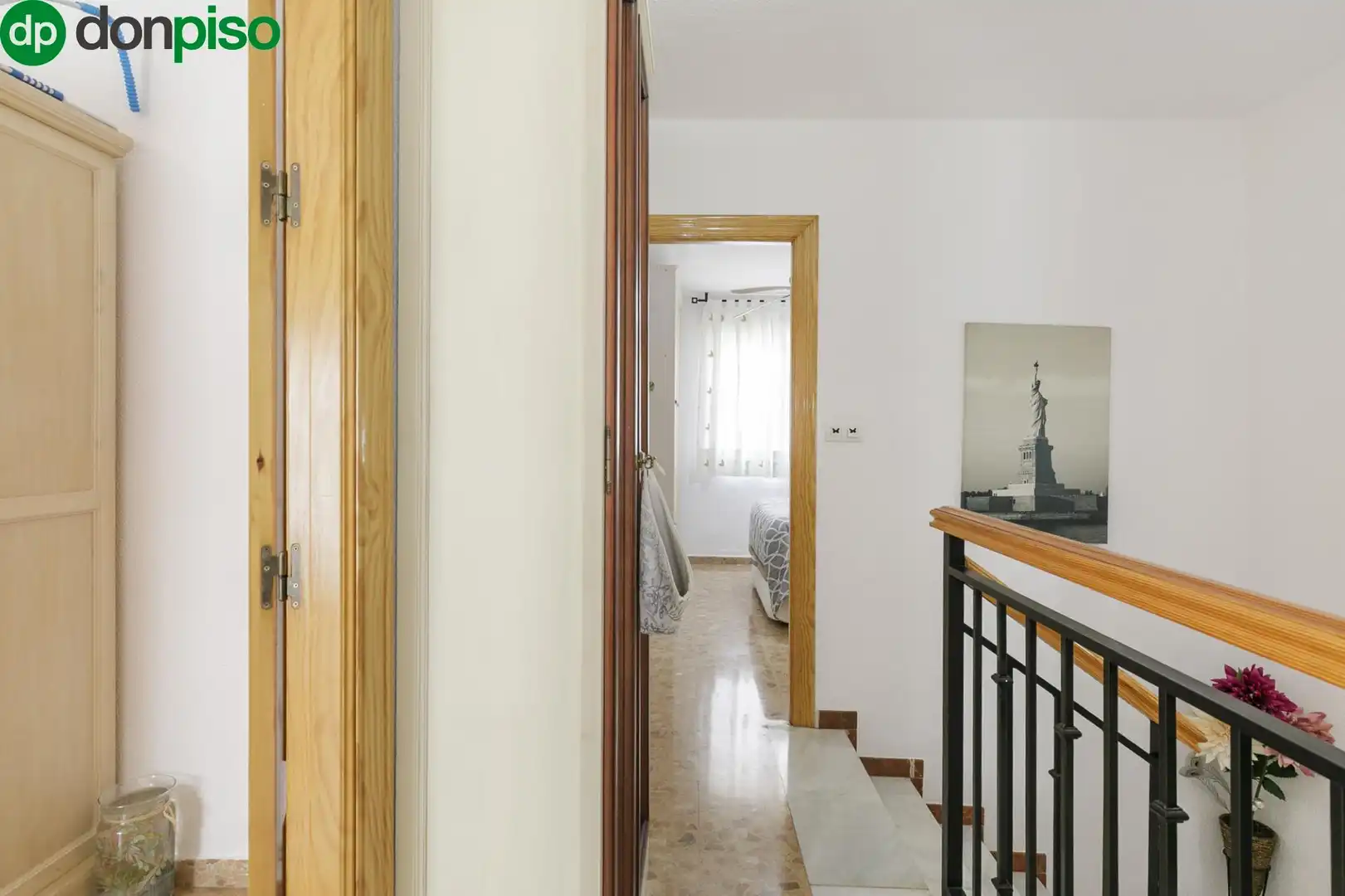 Casa adosada en venta en Vegas del Genil con Terraza y Piscina comunitaria