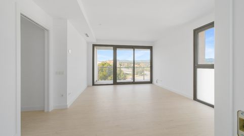 Foto 3 de Piso en venta en Avinguda de la Torre del Vallès, 78, La Collada - Sis Camins, Barcelona