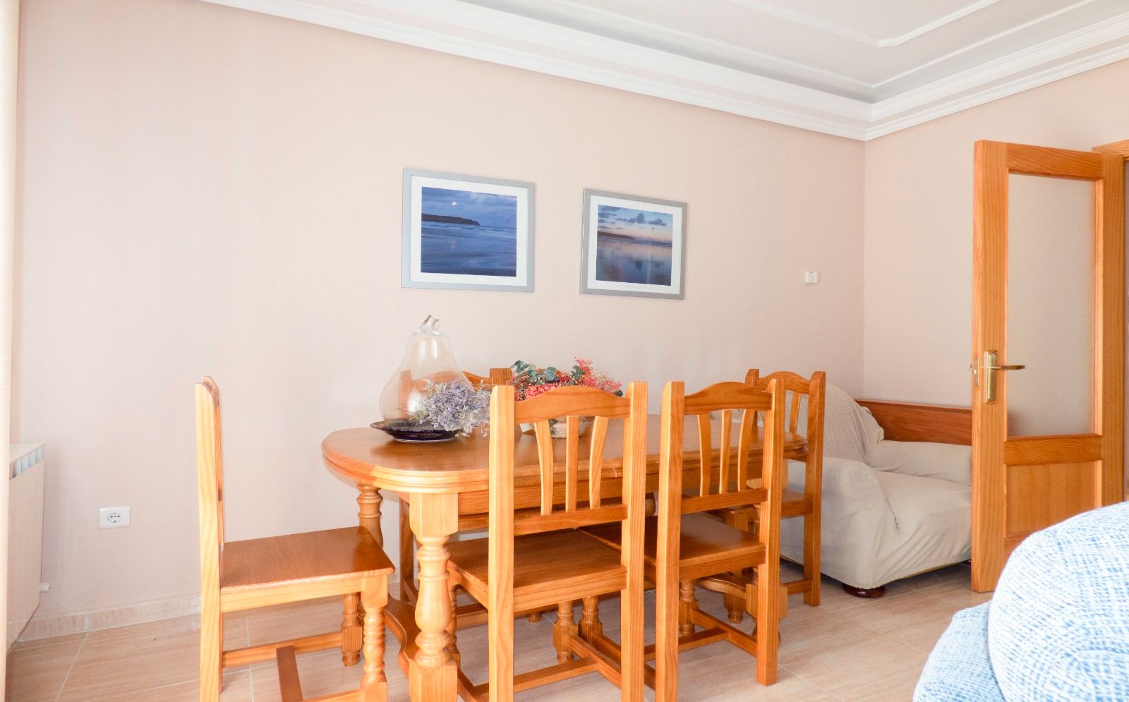 House or chalet for sale in Chozas de Canales