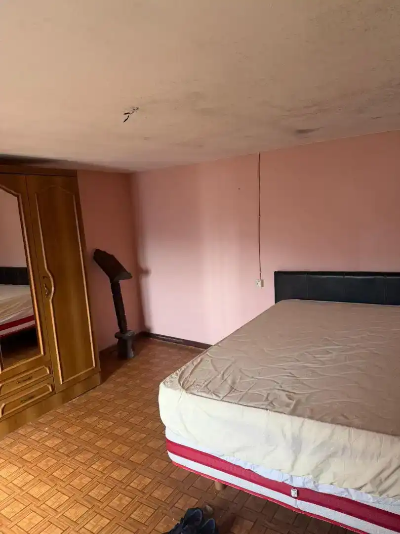 Dormitori de Casa o xalet en venda en Poio amb Balcó