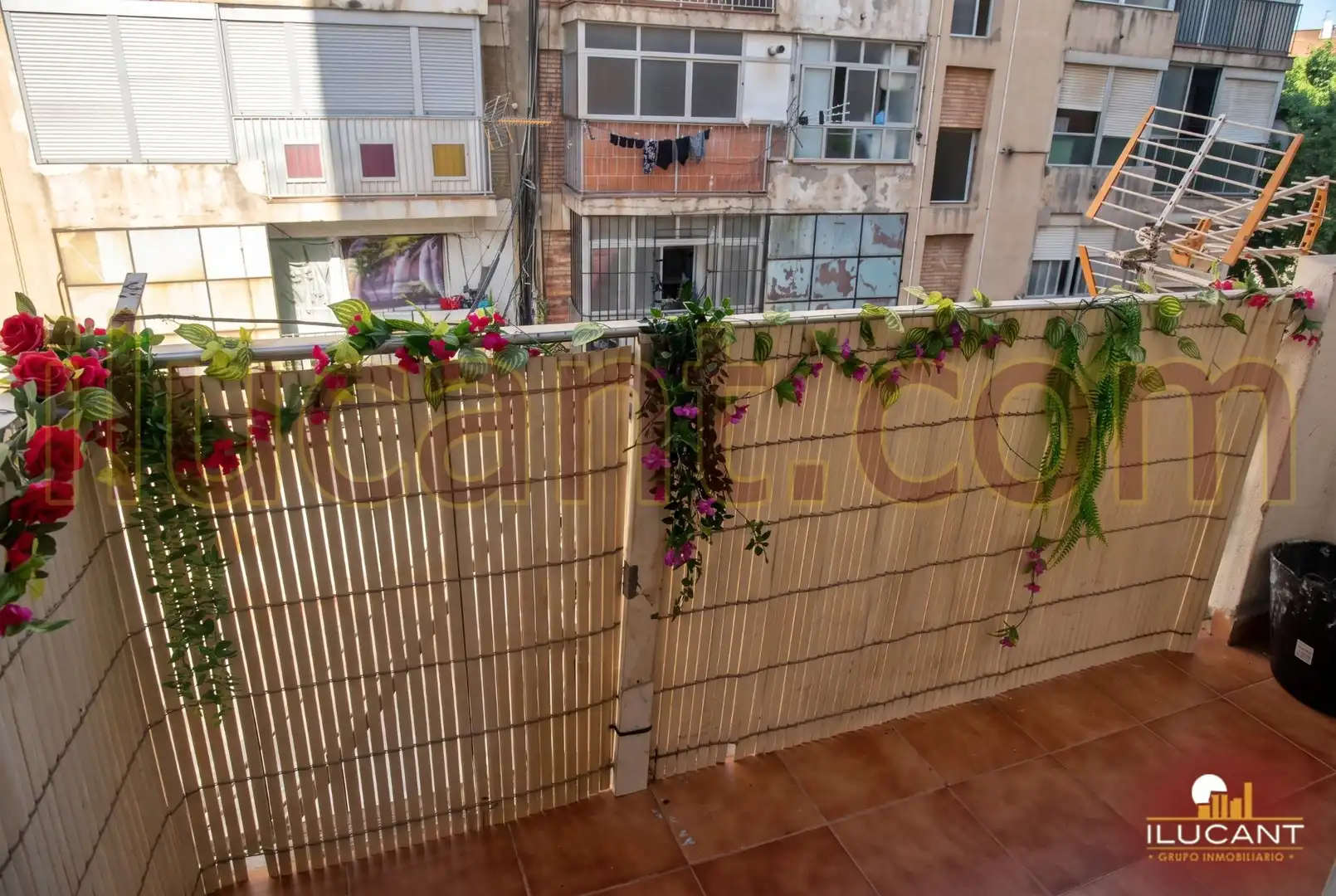 Terraza de Piso en venta en Alicante / Alacant con Balcón