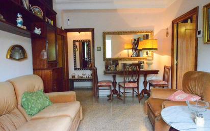 Living room of Flat for sale in  Madrid Capital  with Heating