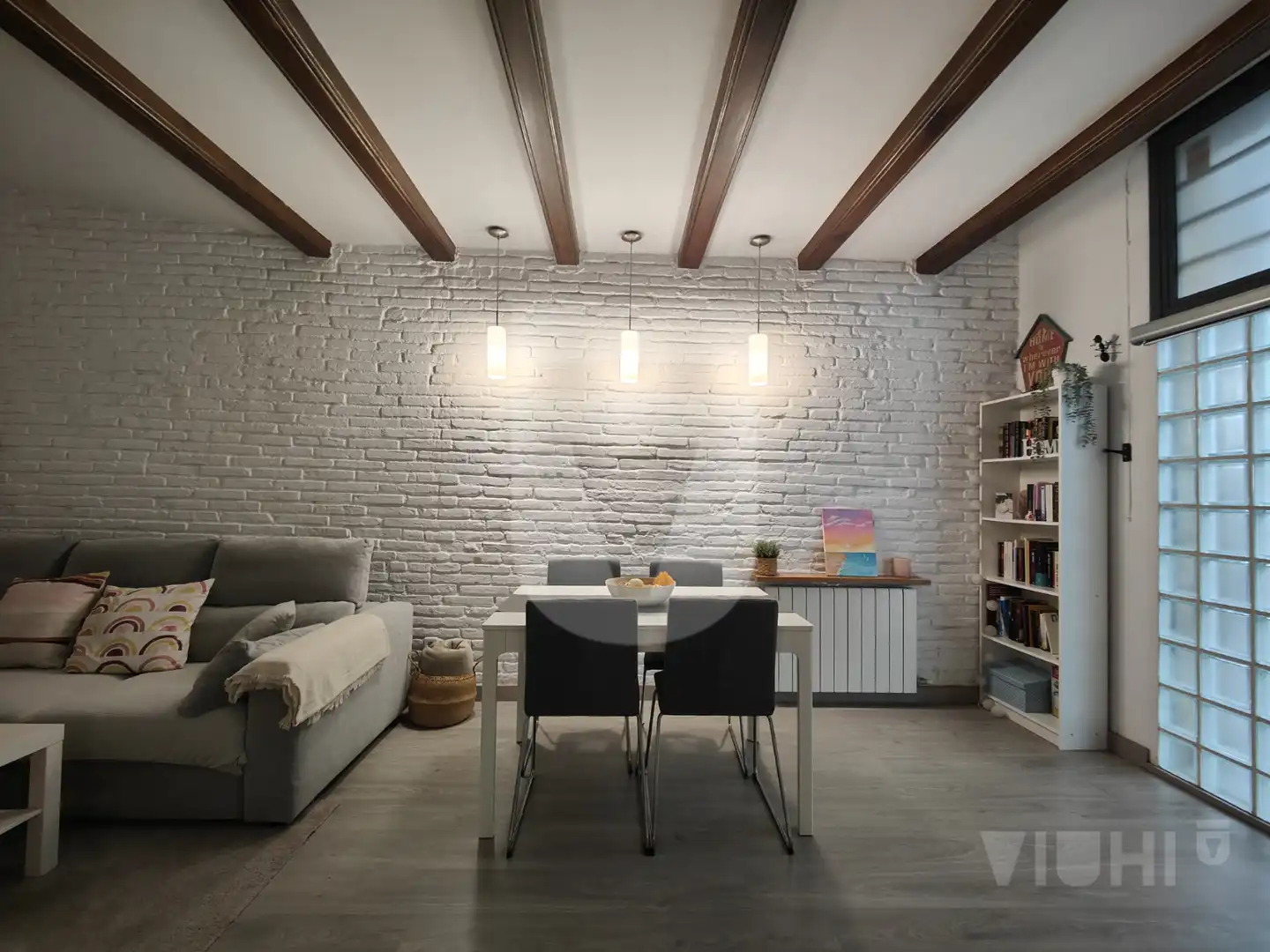 Sala d'estar de Planta baixa en venda en Barcelona amb Calefacció, Parquet i Forn