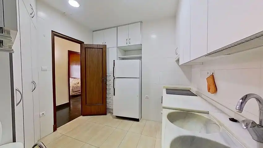 Kitchen of Flat for sale in Ciutat Vella 