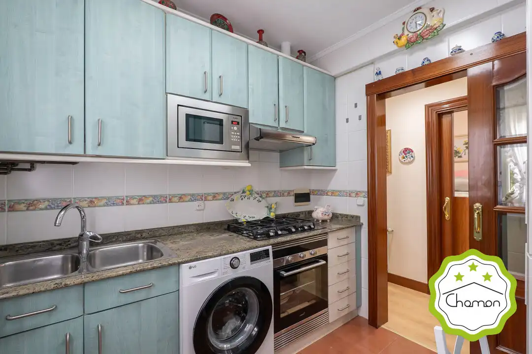 Küche von Wohnung zum Verkauf in Bilbao  mit Heizung und Privatgarten