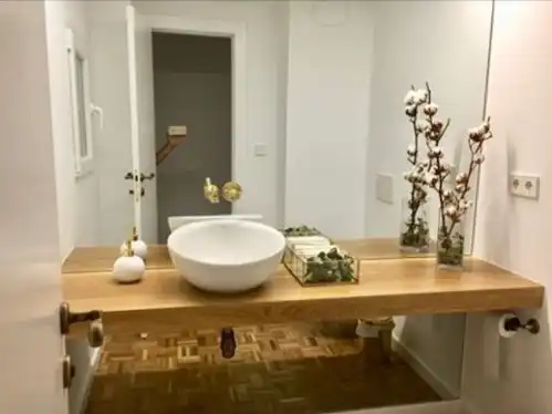Baño de Oficina de alquiler en Alicante / Alacant con Aire acondicionado, Amueblado y Internet