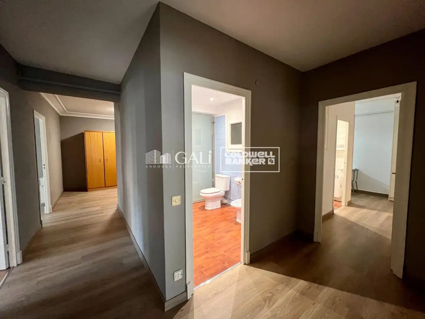 Piso en venta en Andorra la Vella con Calefacción, Parquet y Terraza