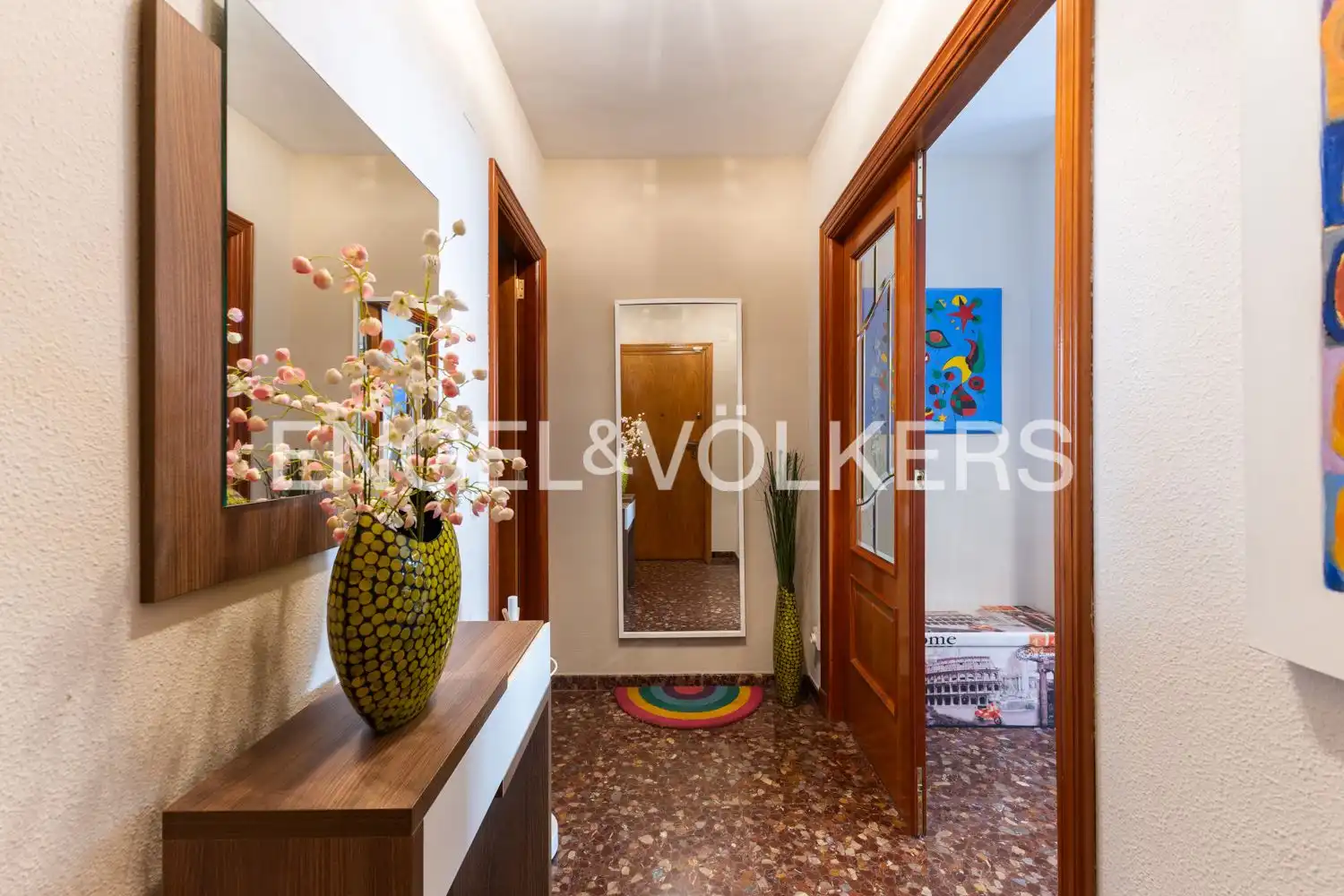 Flat for rent in Valencia  with Air Conditioner, Heating and Storage room