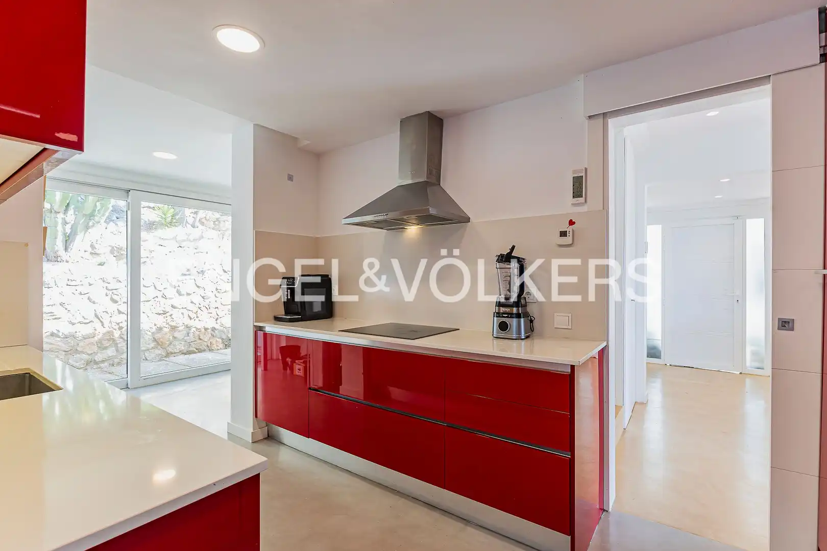 Cocina de Casa o chalet en venta en Sitges con Aire acondicionado, Calefacción y Jardín privado