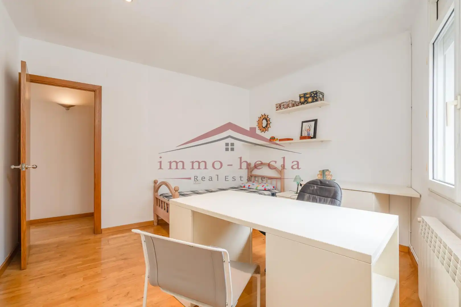 Einfamilien-Reihenhaus zum Verkauf in Vilanova del Camí mit Heizung, Terrasse und Abstellraum