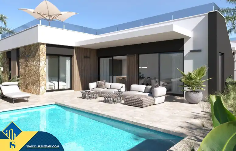 Chalet con piscina en venta en Rojales