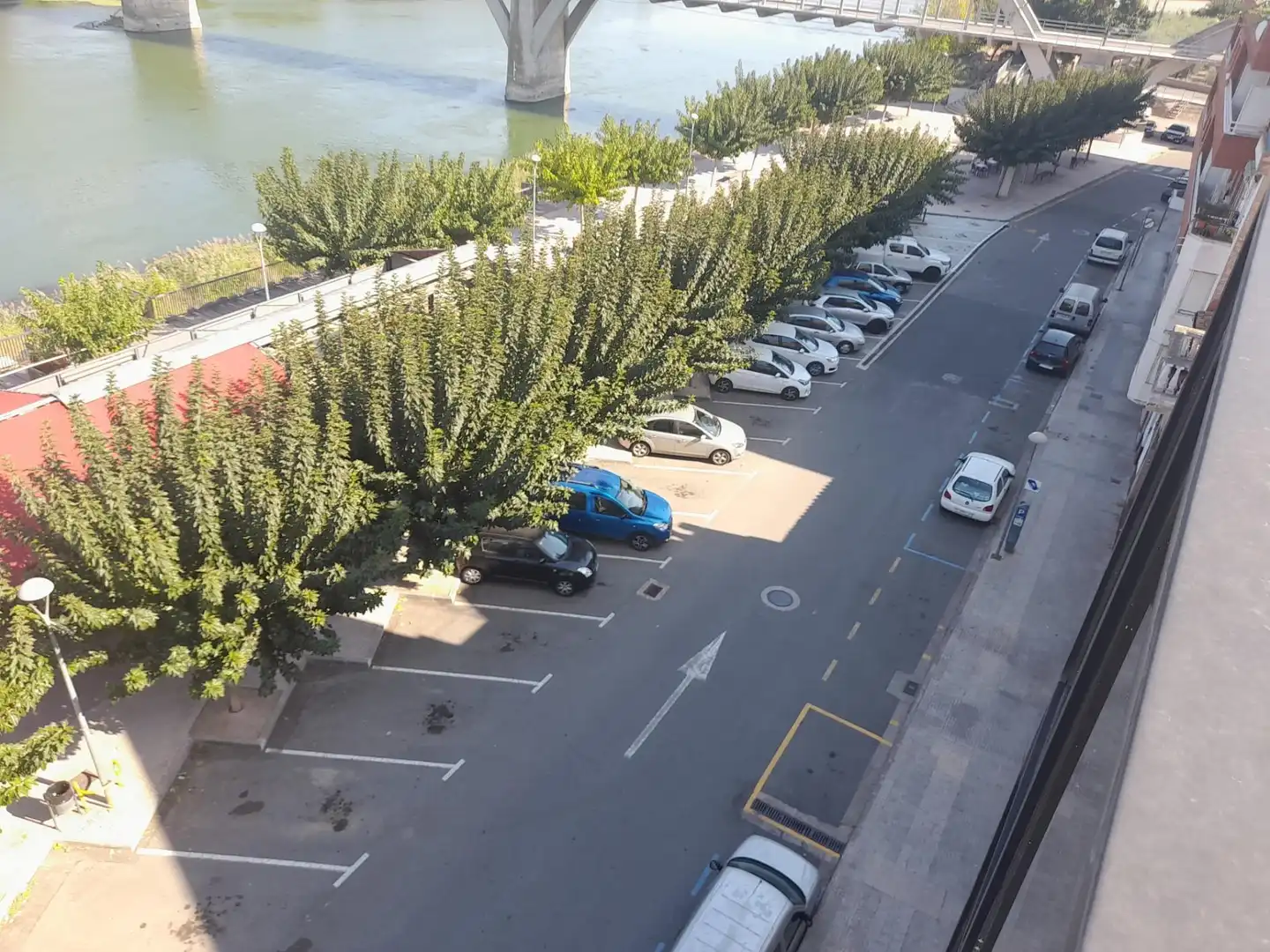 Parkplatz von Büro zum Verkauf in Móra d'Ebre mit Terrasse