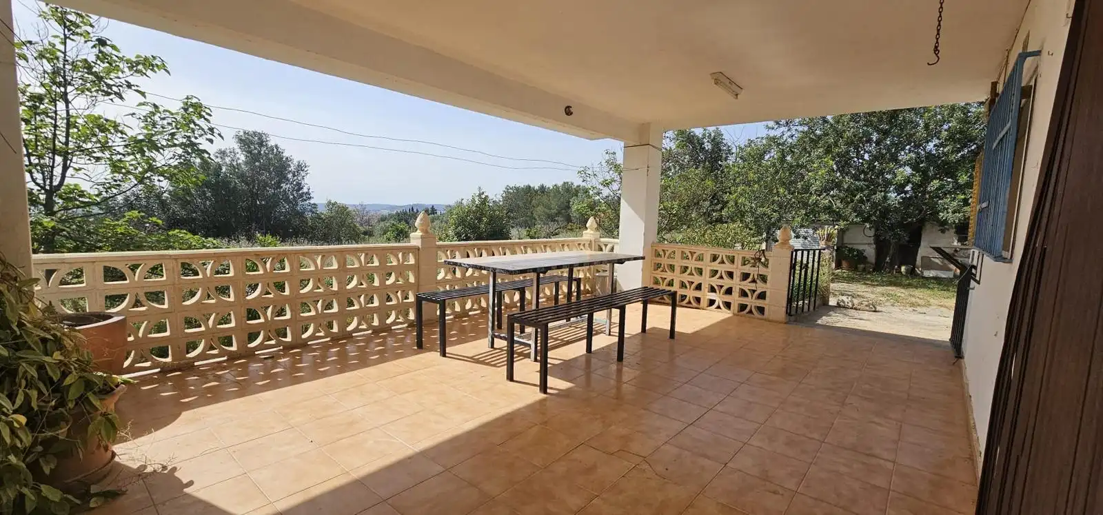 Terrassa de Casa o xalet en venda en Cheste amb Jardí privat i Alarma