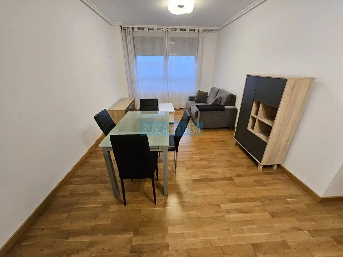 Living room of Apartments for rent in  Logroño  with Heating, Parquet flooring and Storage room