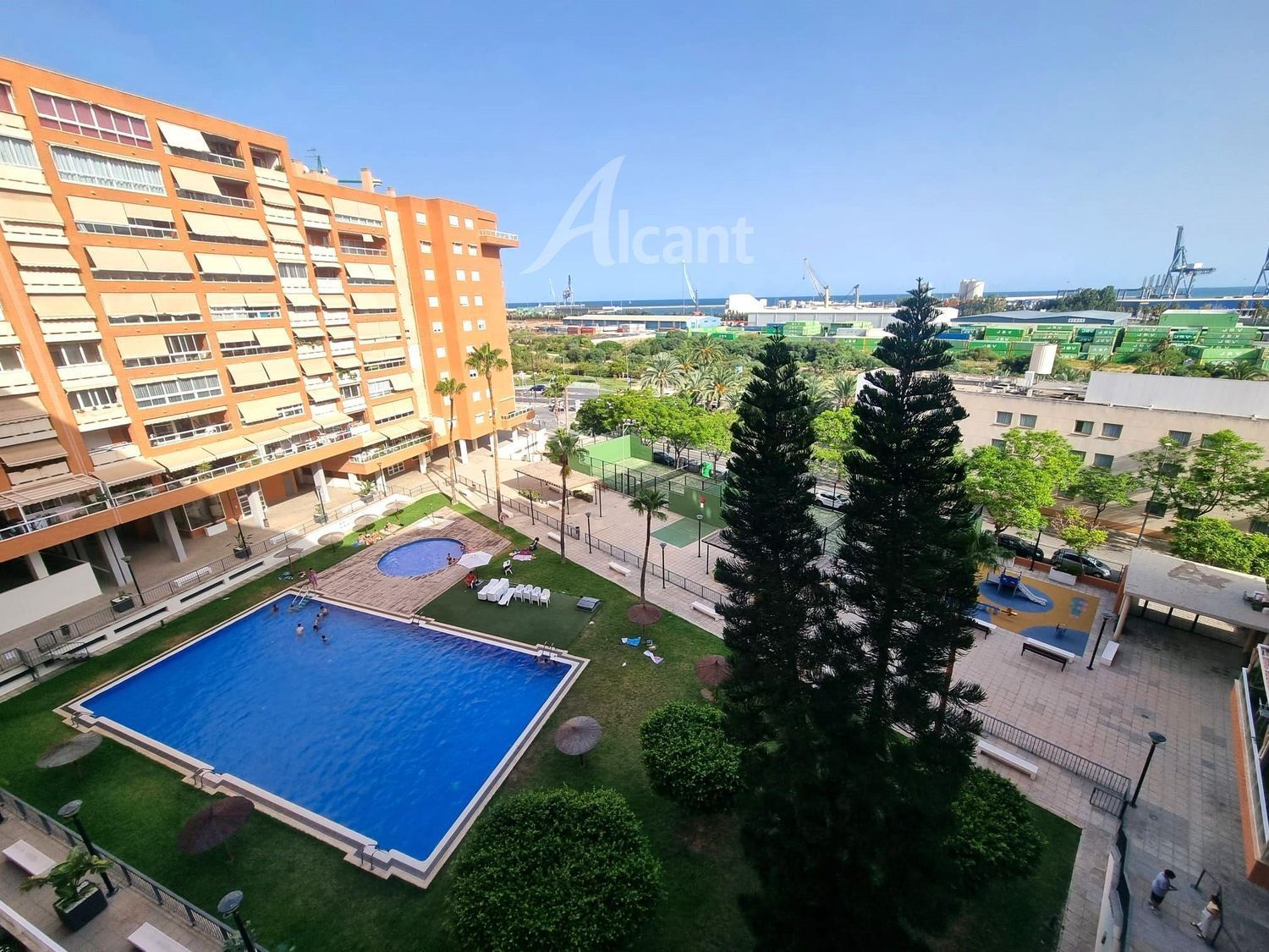 Dormitori de Pis de lloguer en Alicante / Alacant amb Aire condicionat, Jardí privat i Terrassa