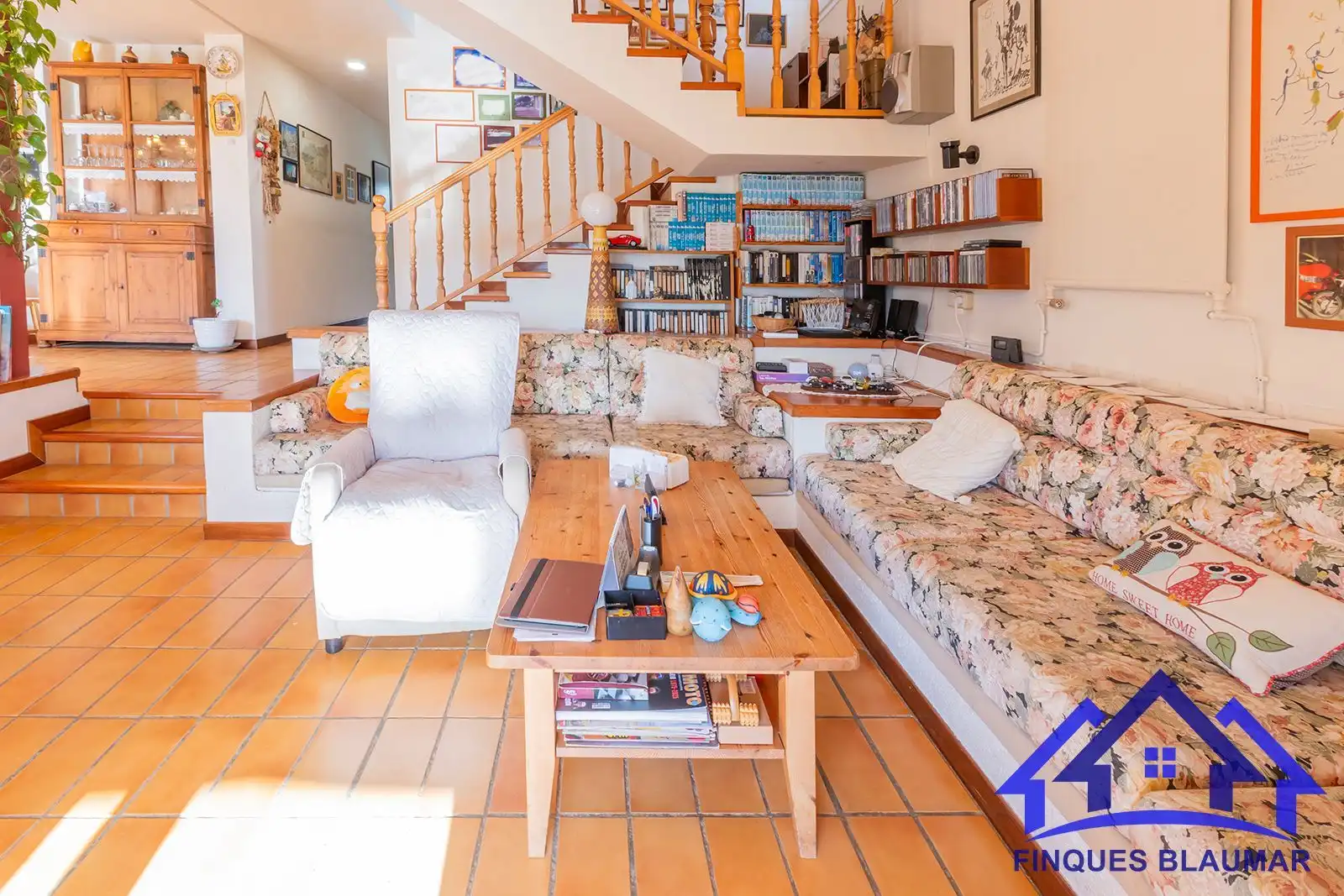 Sala d'estar de Casa o xalet en venda en Sant Iscle de Vallalta amb Calefacció, Jardí privat i Terrassa