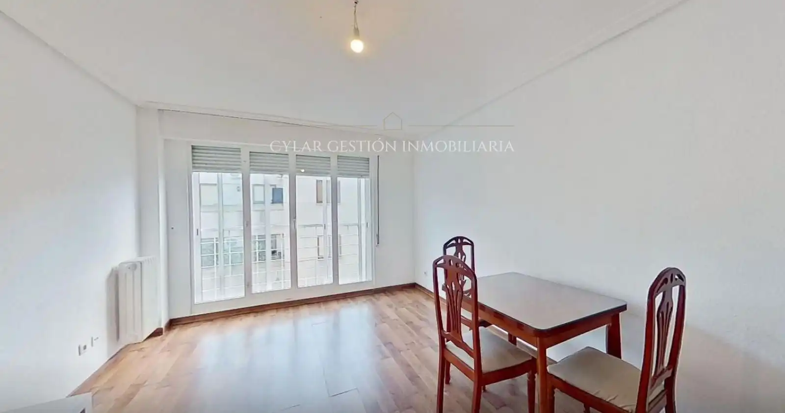 Vista exterior de Pis en venda en Santa Marta de Tormes amb Calefacció, Parquet i Forn