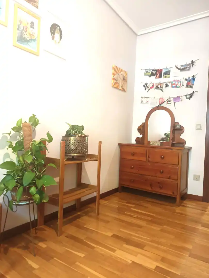Habitación de Piso en venta en  Logroño con Amueblado
