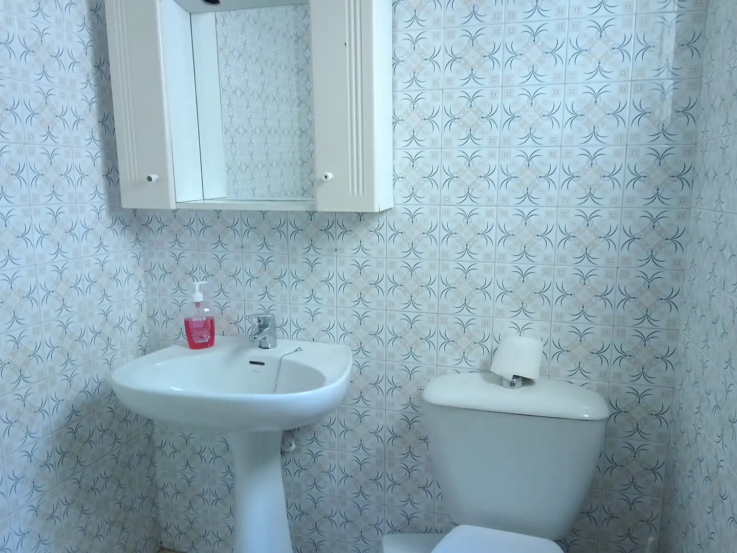 Bathroom of Houses for sale in Ubrique  with Terrace and Balcony