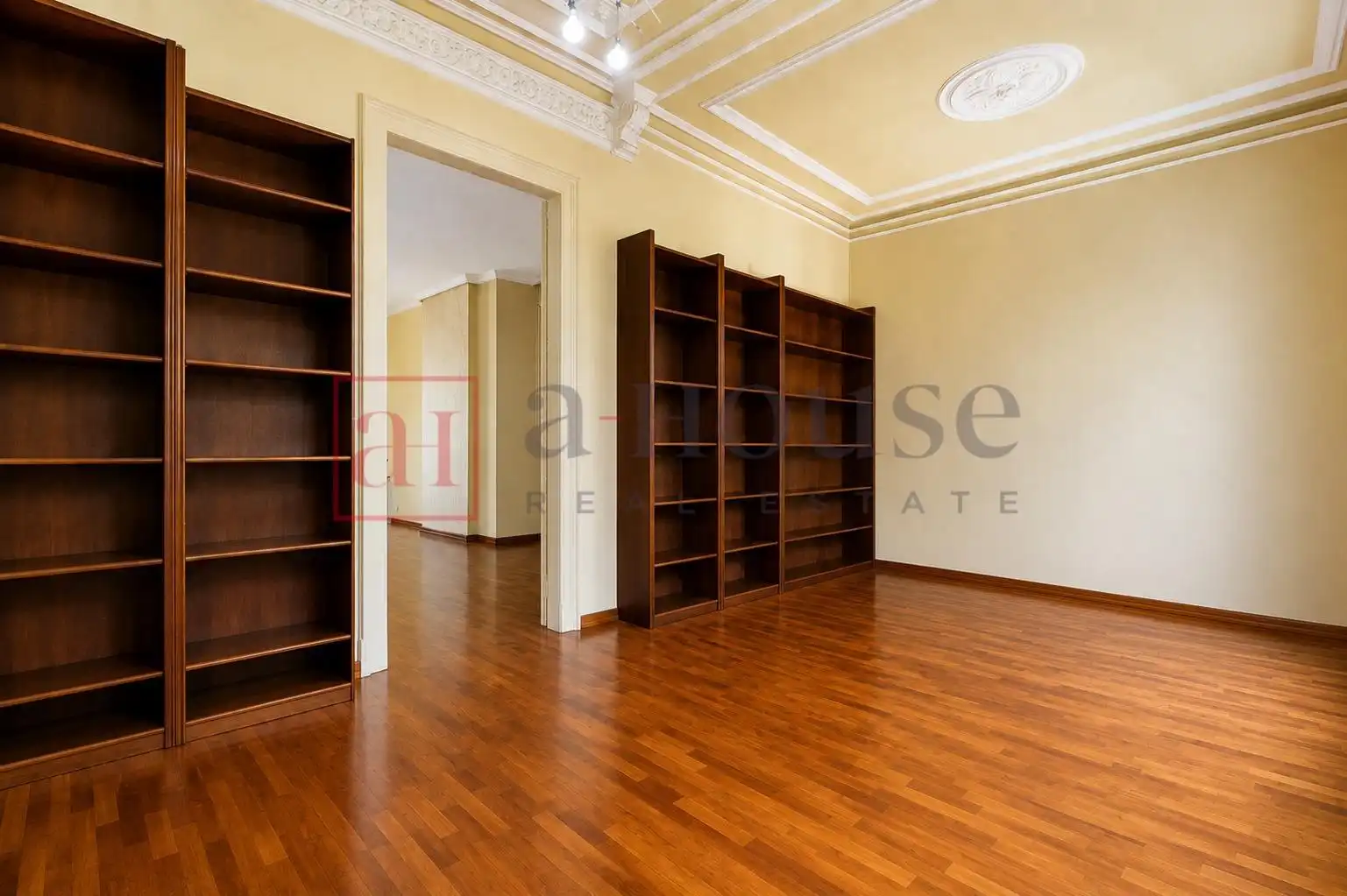 Appartamento con terrazza in vendita a Carrer de Casp, imagen 5