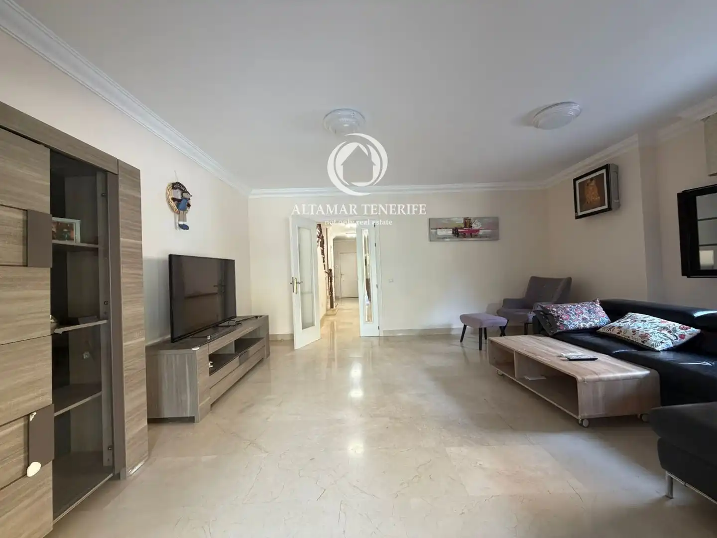 Wohnzimmer von Einfamilien-Reihenhaus zur Miete in Adeje mit Klimaanlage, Terrasse und Abstellraum