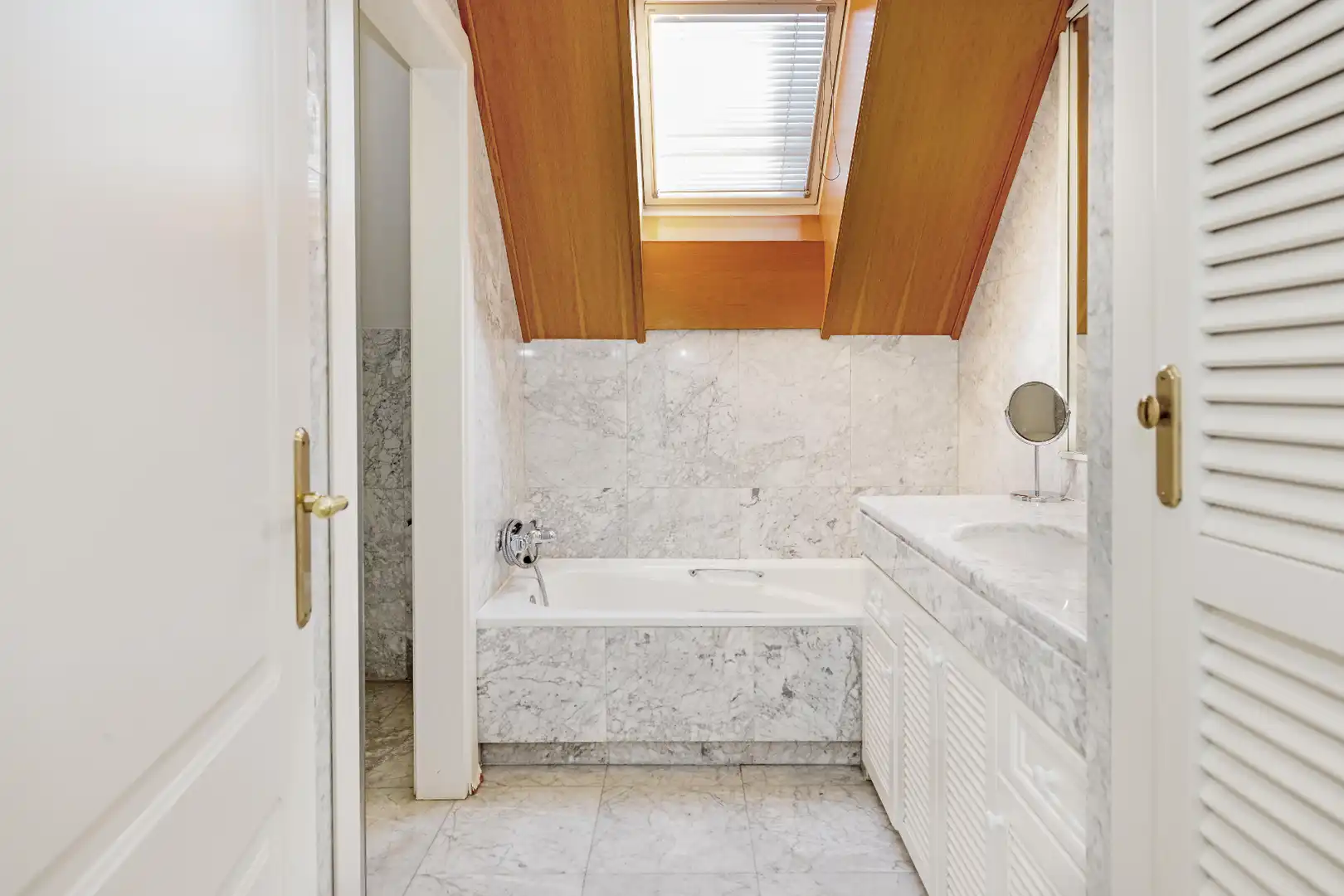 Baño de Ático en venta en Marbella con Aire acondicionado, Calefacción y Terraza