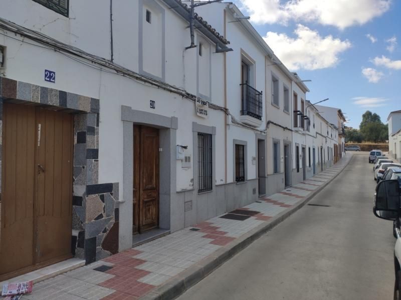 Exterior view of Country house for sale in Castuera  with Terrace and Storage room