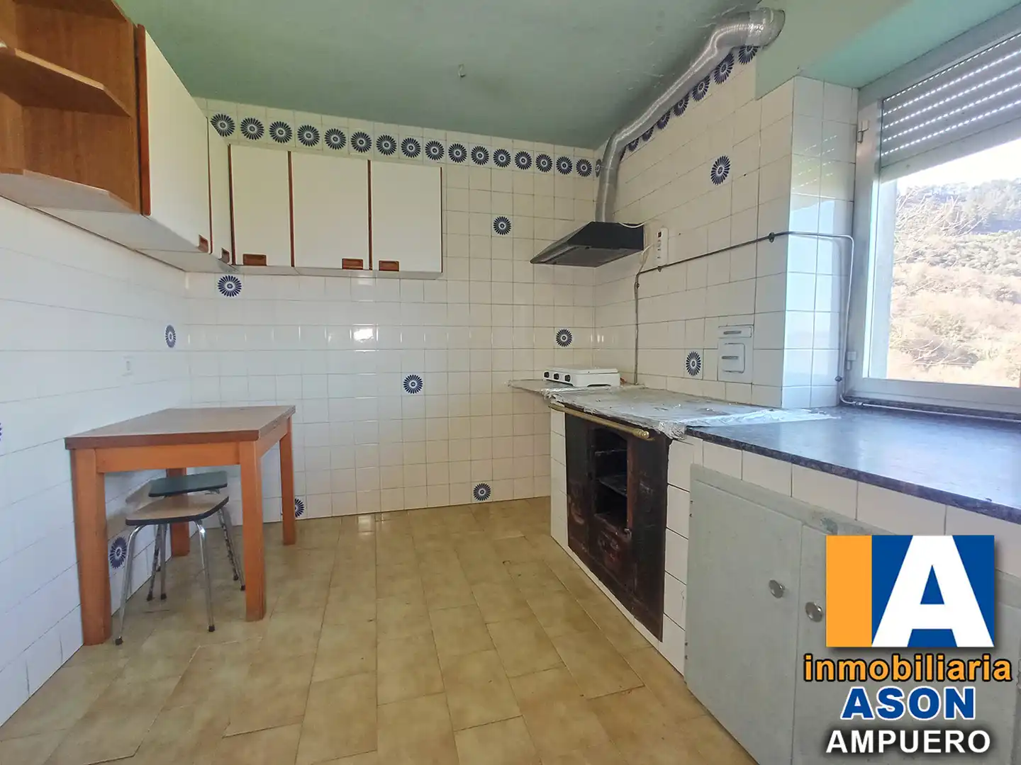 Cocina de Casa o chalet en venta en Ampuero con Jardín privado, Terraza y Amueblado