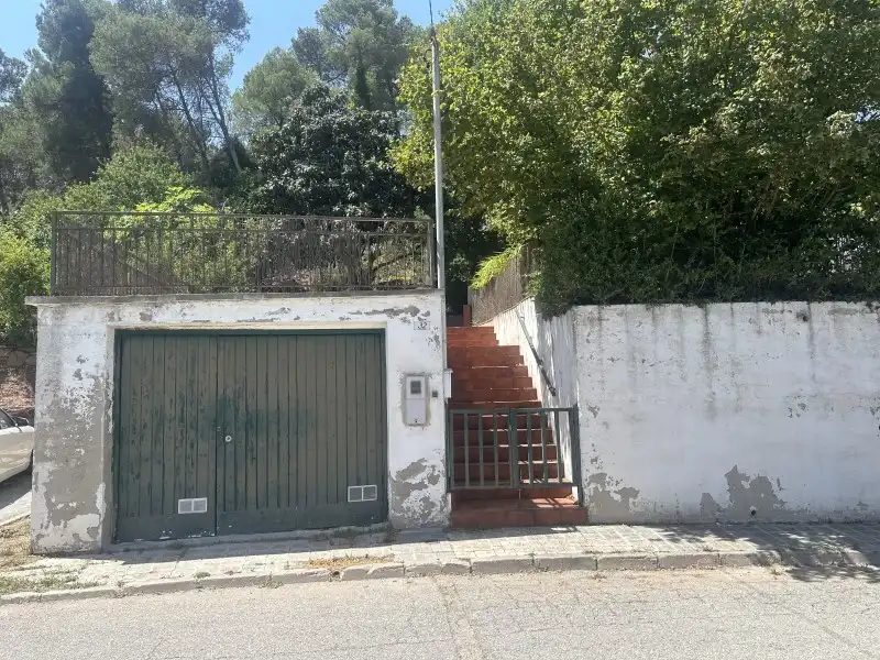 Vista exterior de Pis en venda en Sant Llorenç Savall