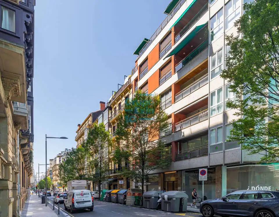 Vista exterior de Piso en venta en Donostia - San Sebastián  con Calefacción